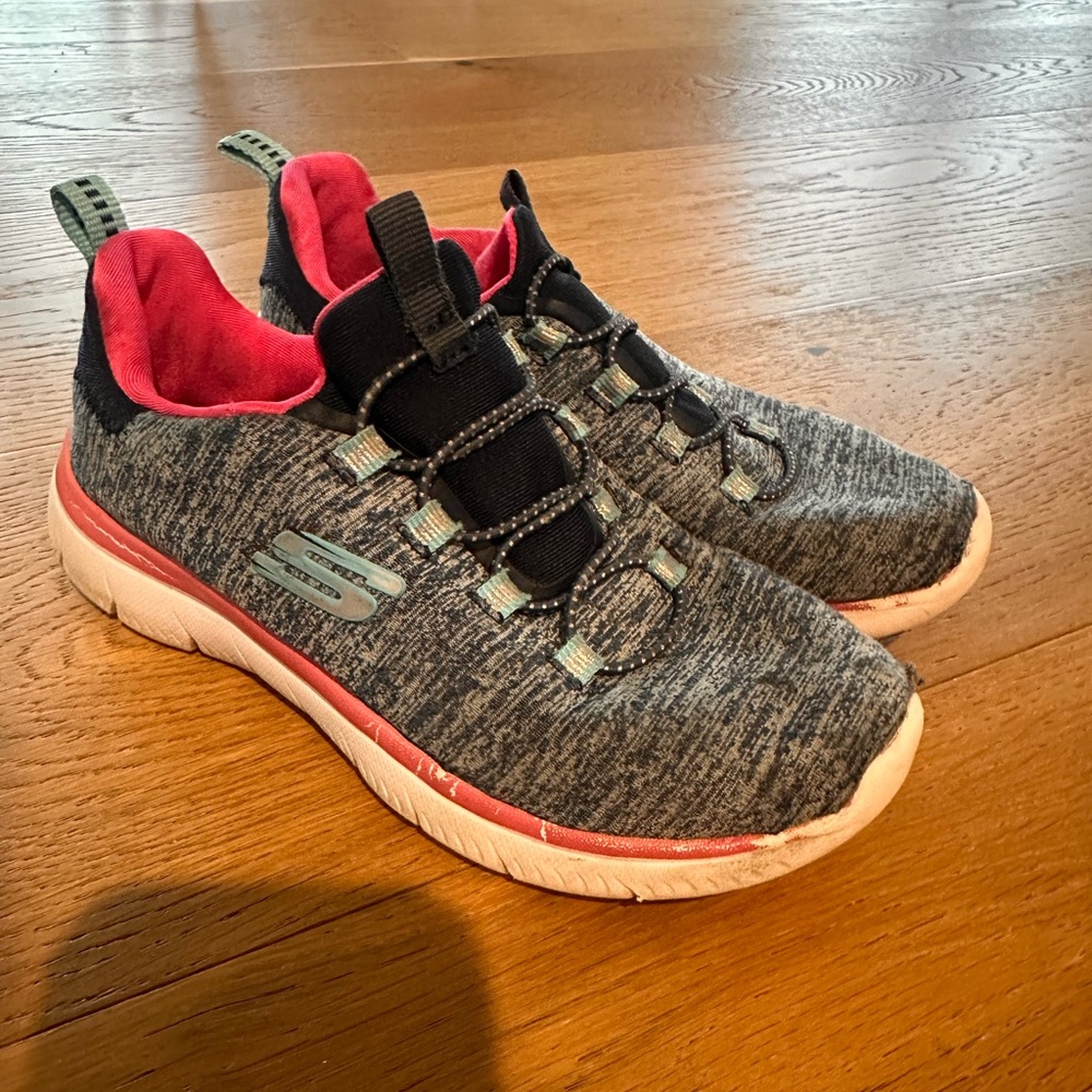Girl sketcher shoes